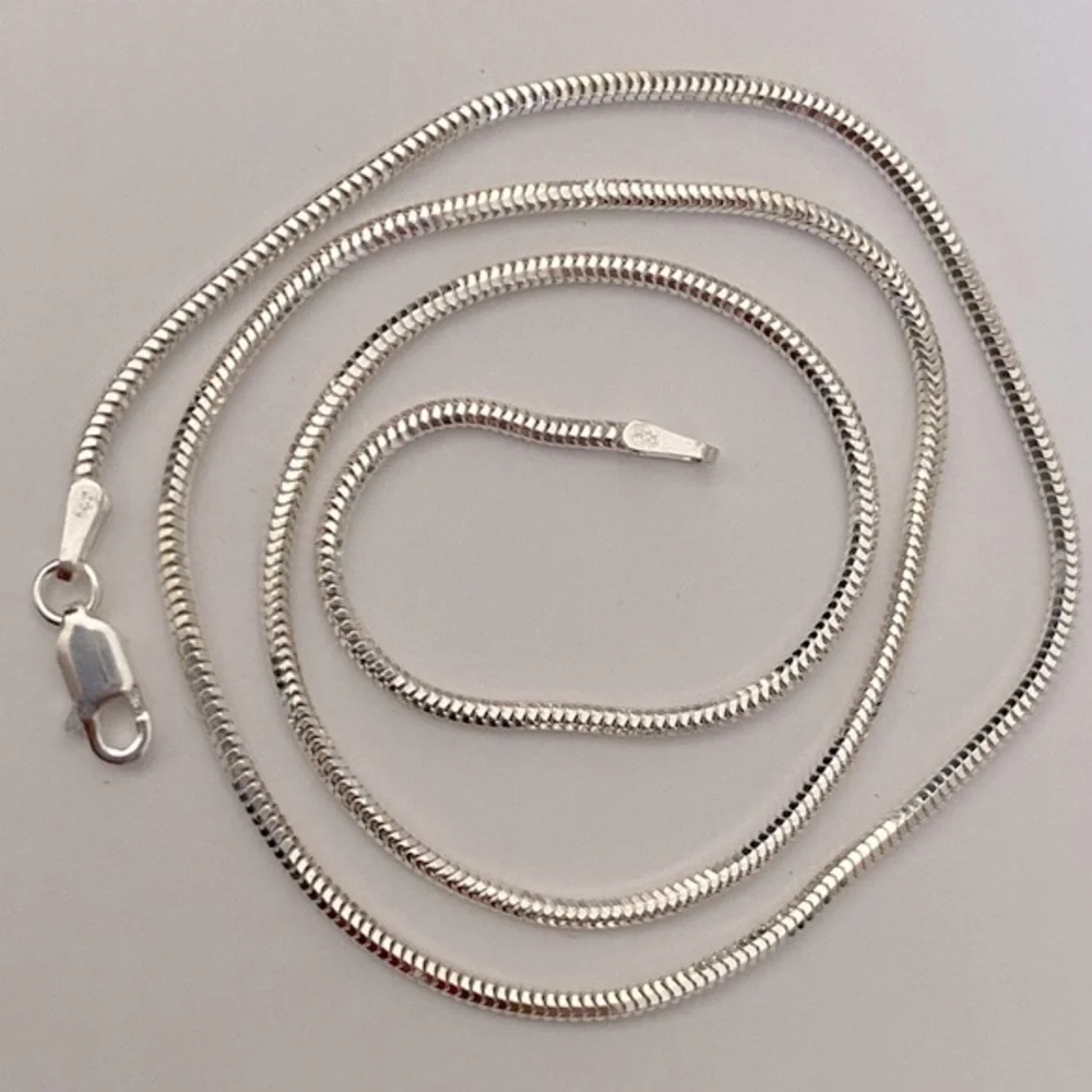 925 Silver 21.5” 2mm necklace snake chain unisex 21.5 inches